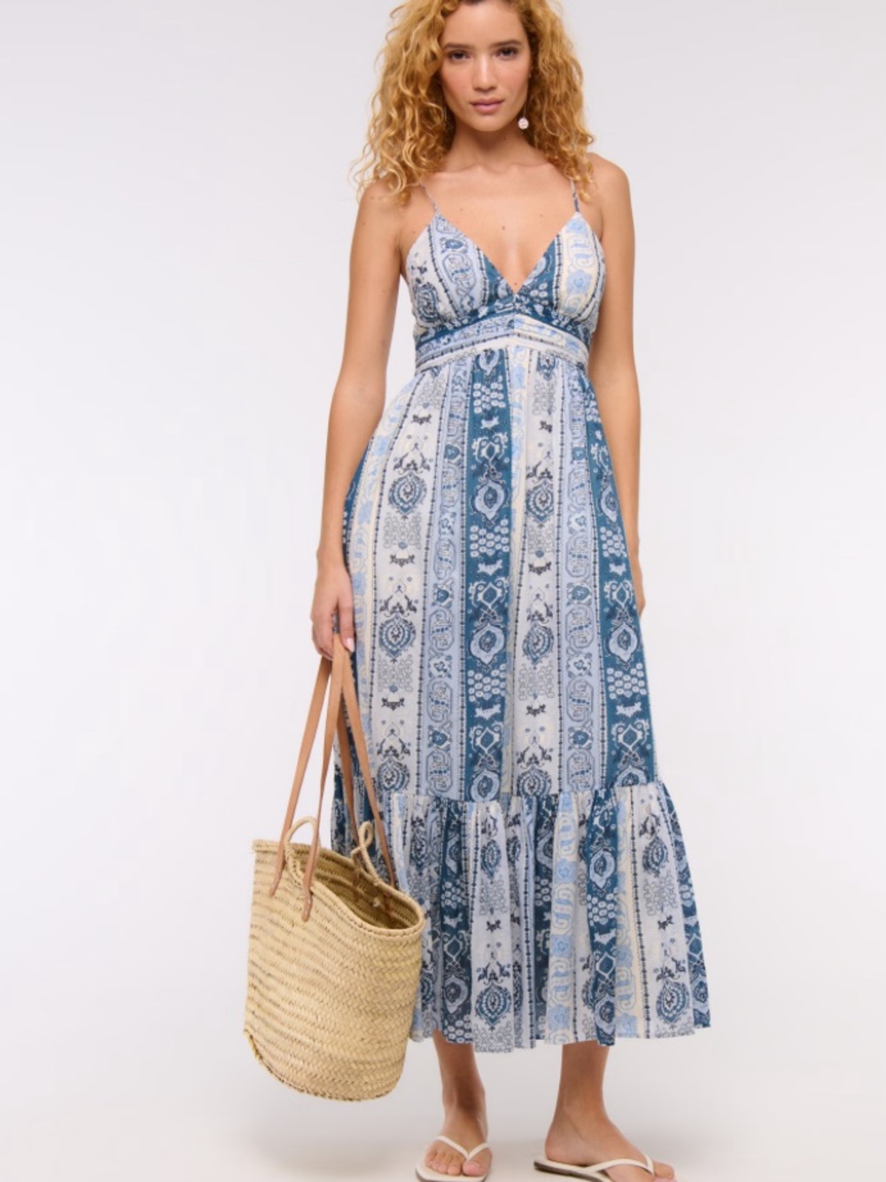 Abercrombie & Fitch Bra-Free Flowy Tie-Back Maxi Dress